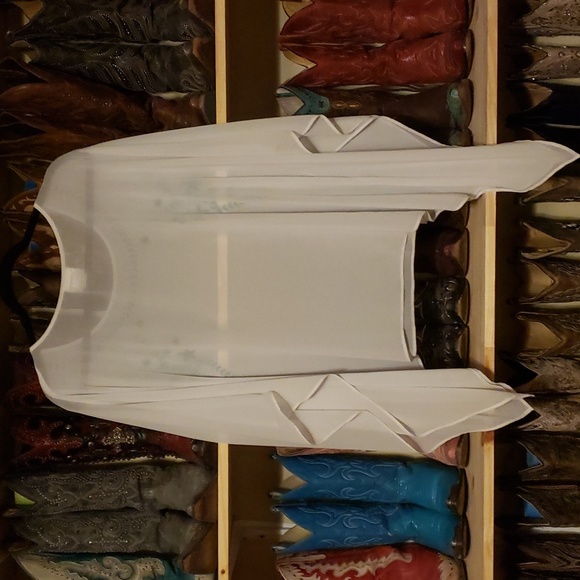 Embroidered top - Picture 3 of 3